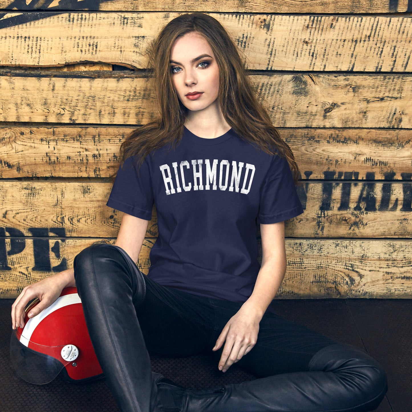 Collegiate Charm t-shirt - adult